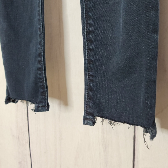 Hudson Barbara Distressed skinny jeans NWT - Picture 14 of 14